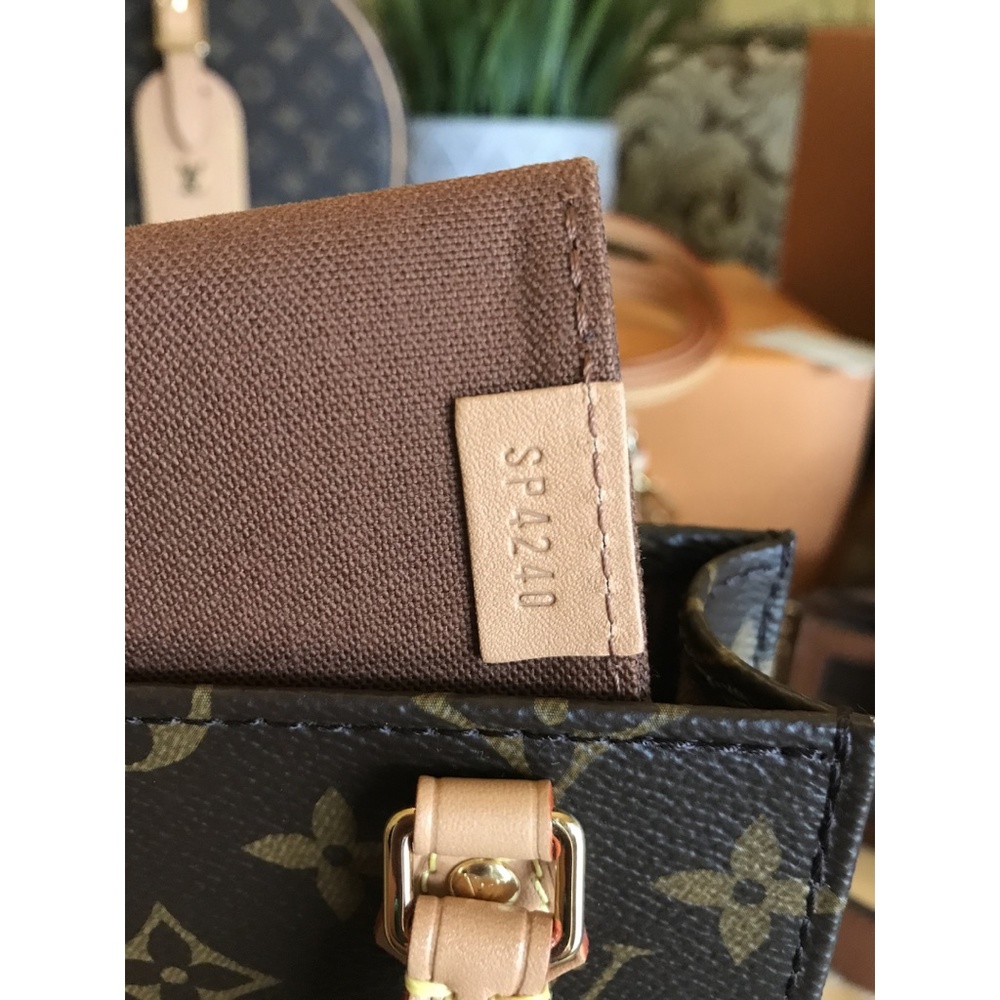 AUTHENTIC Louis Vuitton Petit Sac Plat - Picture 7 of 7